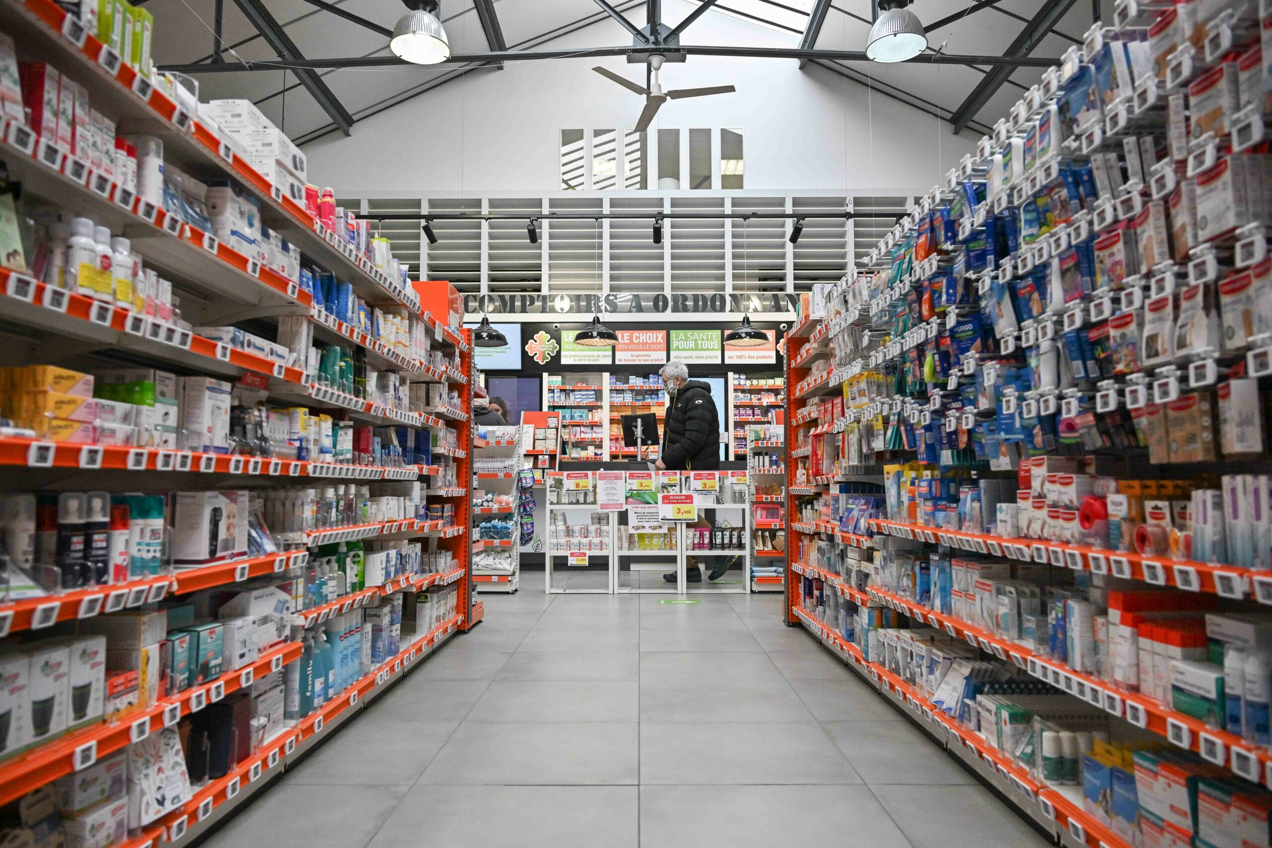 PHARMACIE INTERIEUR-3